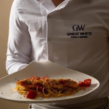 Hotel Great White 4*