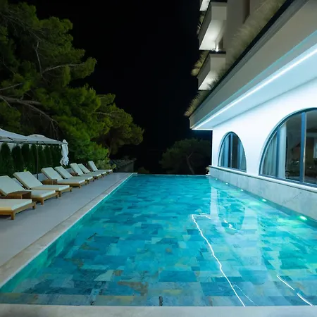 Hotel Great White 4*