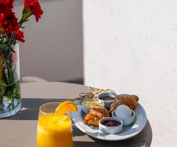 Great White Hotel Shëngjin