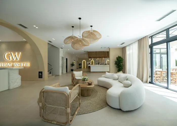 Great White 4* Shëngjin